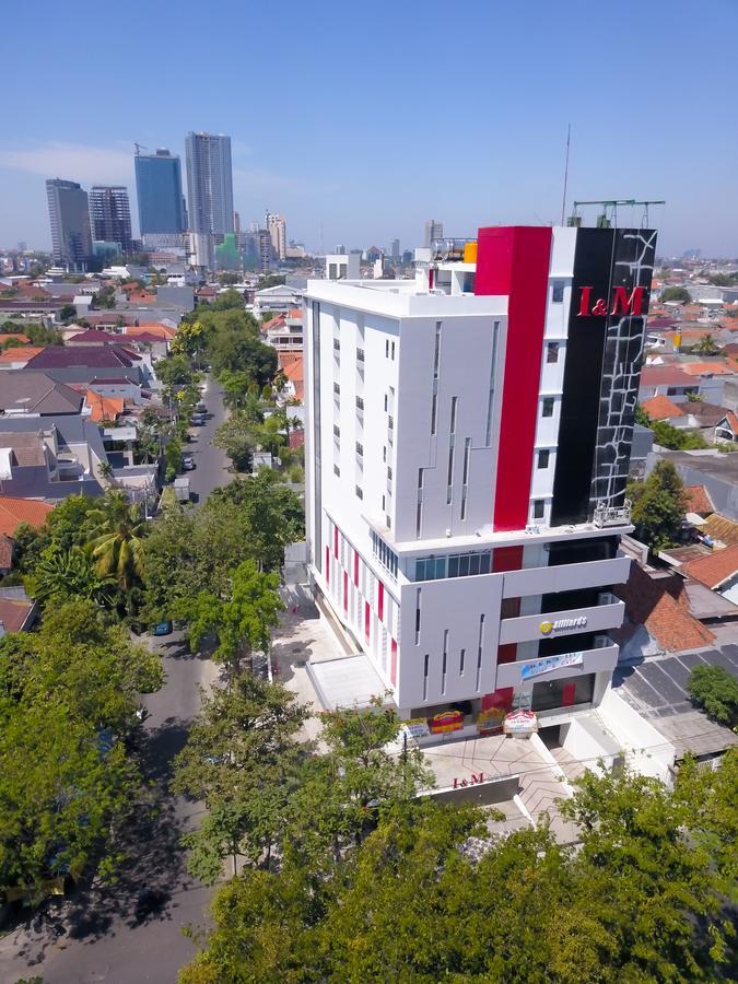 I&M Hotel Surabaya Exterior photo